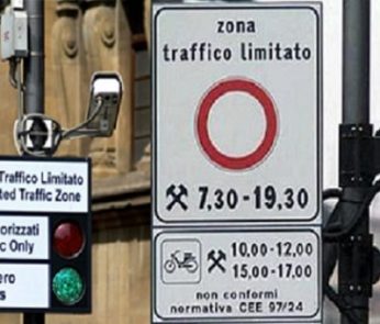 cartelli a Firenze della ZTL zona traffico limitato