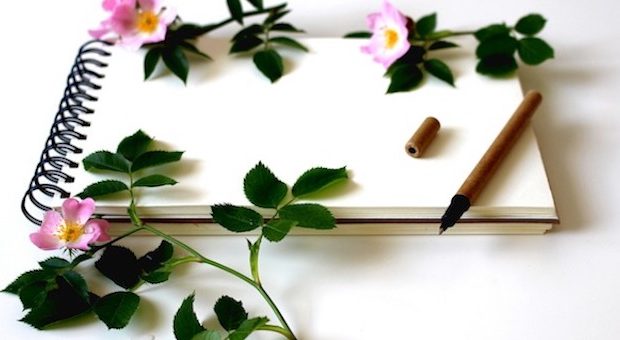 notebook e fiori
